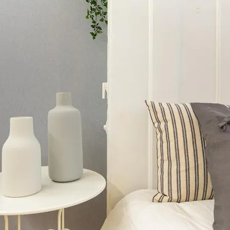 Be Local - 3 Bedrooms Flat In Front Of The Fado Museum In Alfama Apartment Lisbon