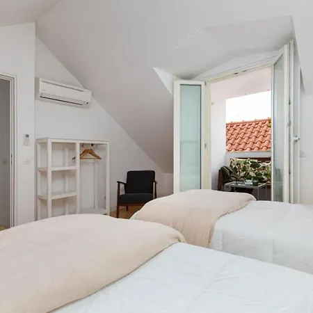Be Local - 3 Bedrooms Flat In Front Of The Fado Museum In Alfama Apartment Lisbon