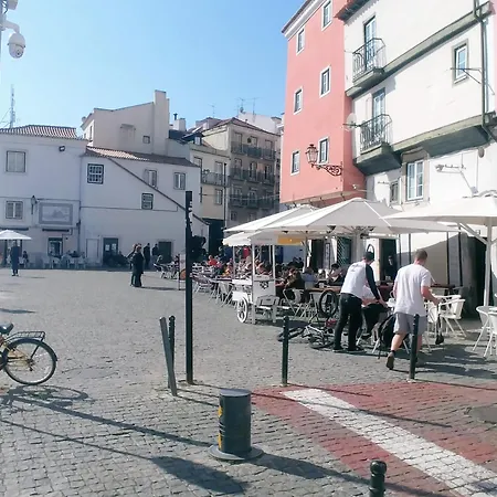 Be Local - 3 Bedrooms Flat In Front Of The Fado Museum In Alfama *