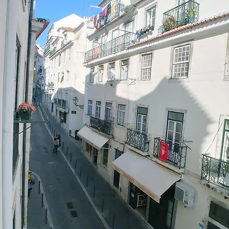 Be Local - 3 Bedrooms Flat In Front Of The Fado Museum In Alfama * Lisbon