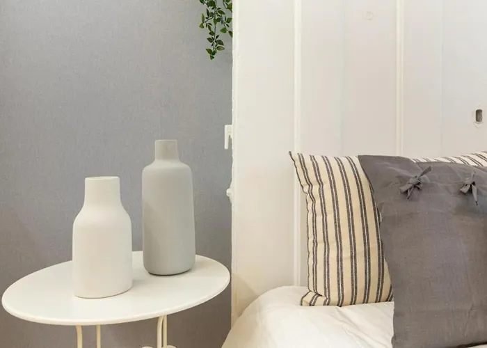 Apartment • Downtown • 3 Bedrooms • Balcony *