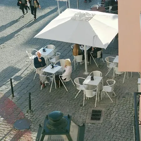 • Downtown • 3 Bedrooms • Balcony Lisboa